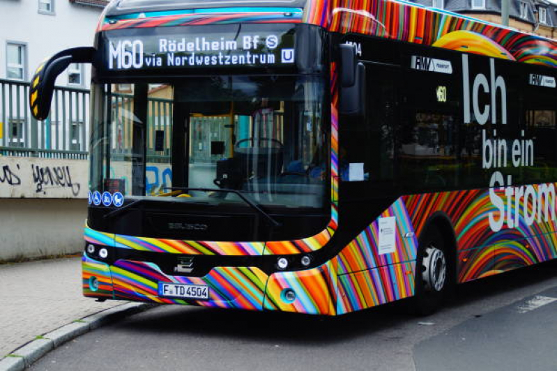 Preço de Serviço Envelopamento de ônibus Rio Santos - Serviço Adesivagem de ônibus