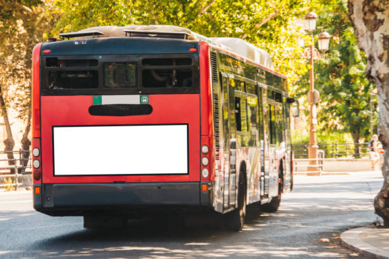 Propaganda Empresa de Busdoor Linha Amarela - Propaganda Mídia em Traseira Inteira de ônibus