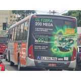 propaganda em vidro traseiro de ônibus Tijuca