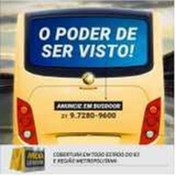 serviço de propaganda atrás do ônibus Copacabana